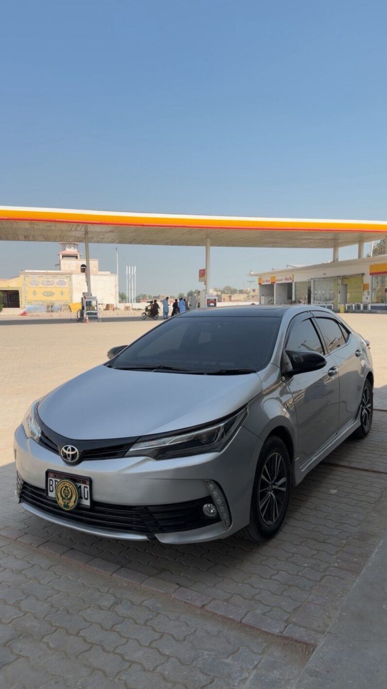 
								Used 2018 Toyota Corolla full									