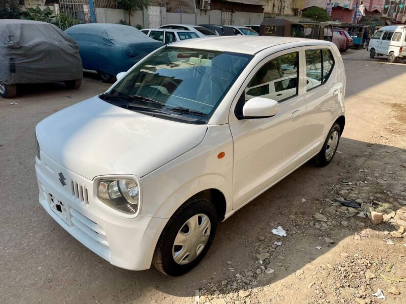 
								Used 2021 Suzuki Alto full									