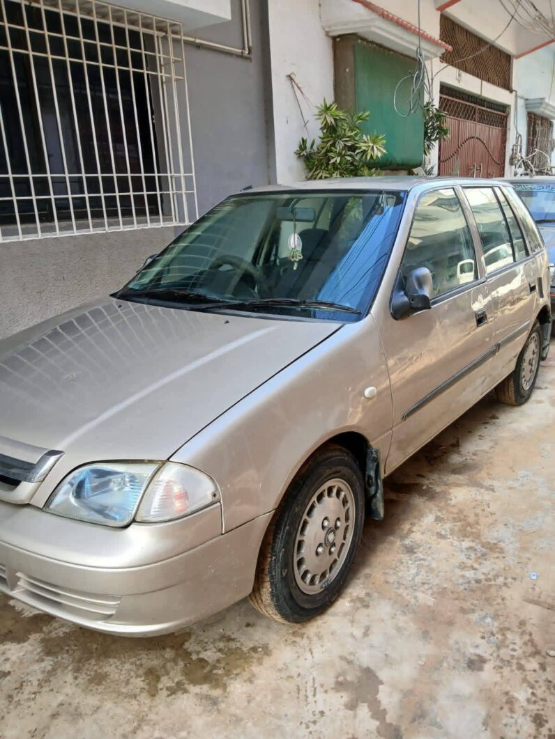 
								Used 2013 Suzuki Cultus full									