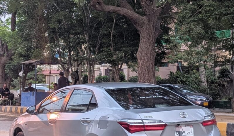 
								Used 2018 Toyota Corolla full									