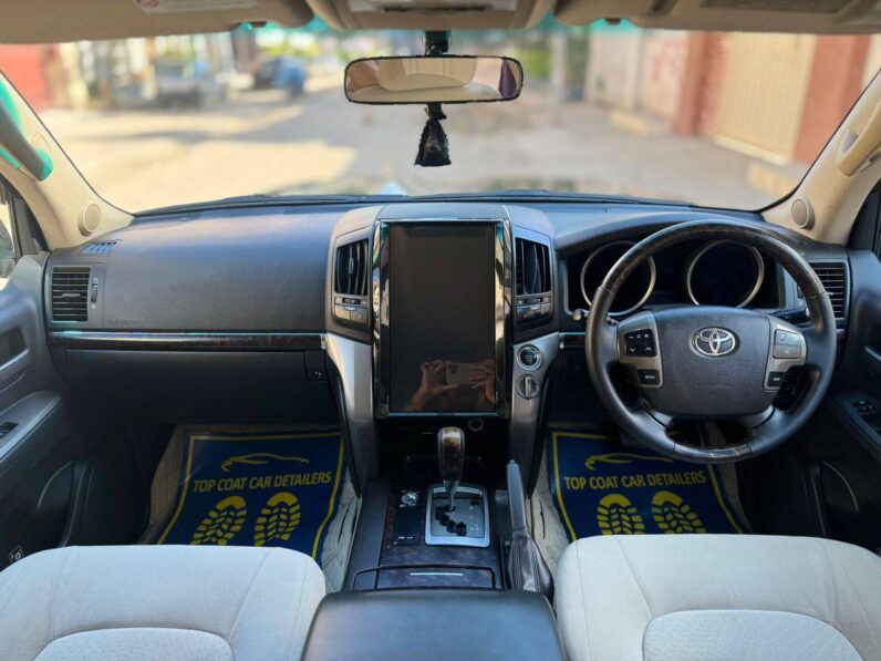 
								Used 2009 Toyota Land Cruiser full									