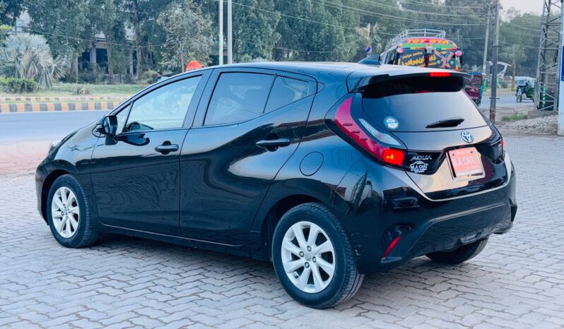 
								imported used 2022 Toyota aqua full									