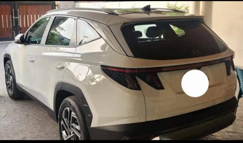
								New 2025 Hyundai TUCSON full									