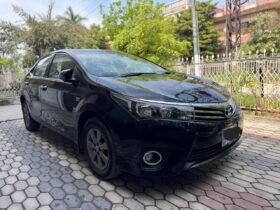Used 2016 Toyota altis
