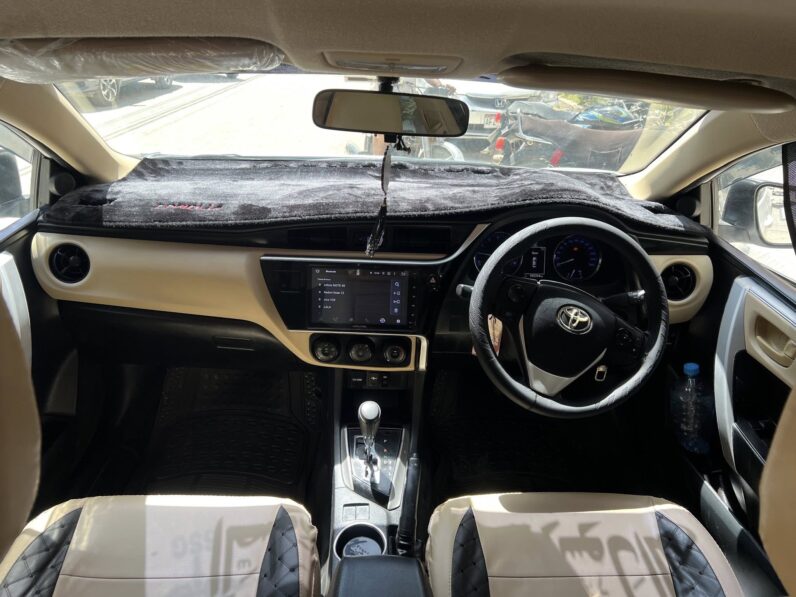 
								Used 2018 Toyota Corolla full									