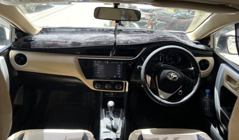 
								Used 2018 Toyota Corolla full									