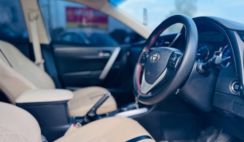 
								Used 2020 Toyota Corolla full									