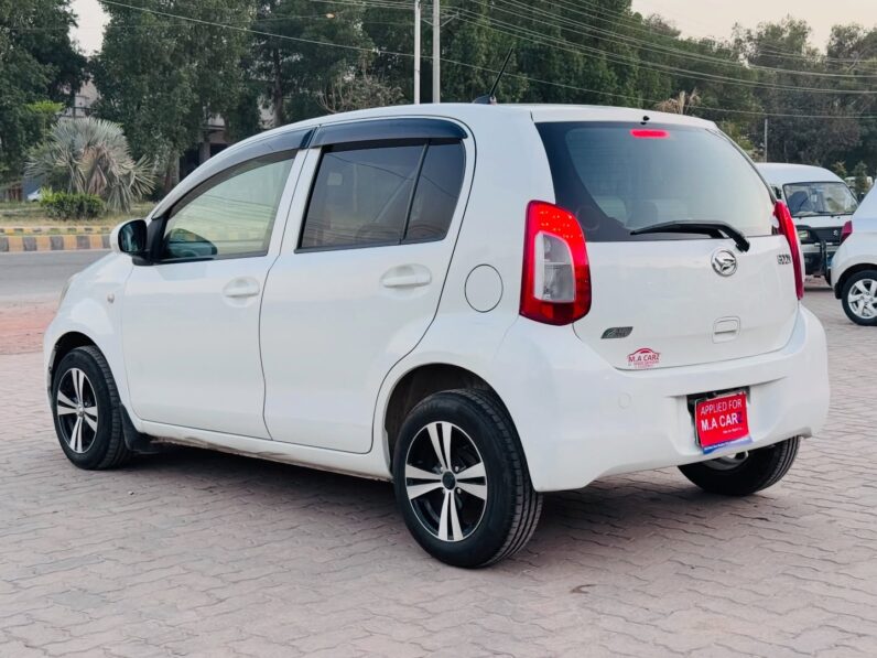 
								Used 2014 Daihatsu boon full									