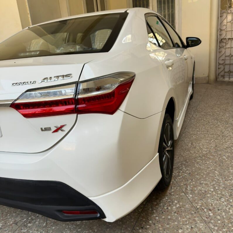 
								New 2021 Toyota Corolla full									