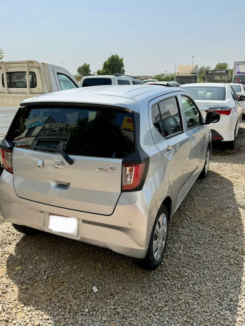 
								Used 2024 Daihatsu mira full									