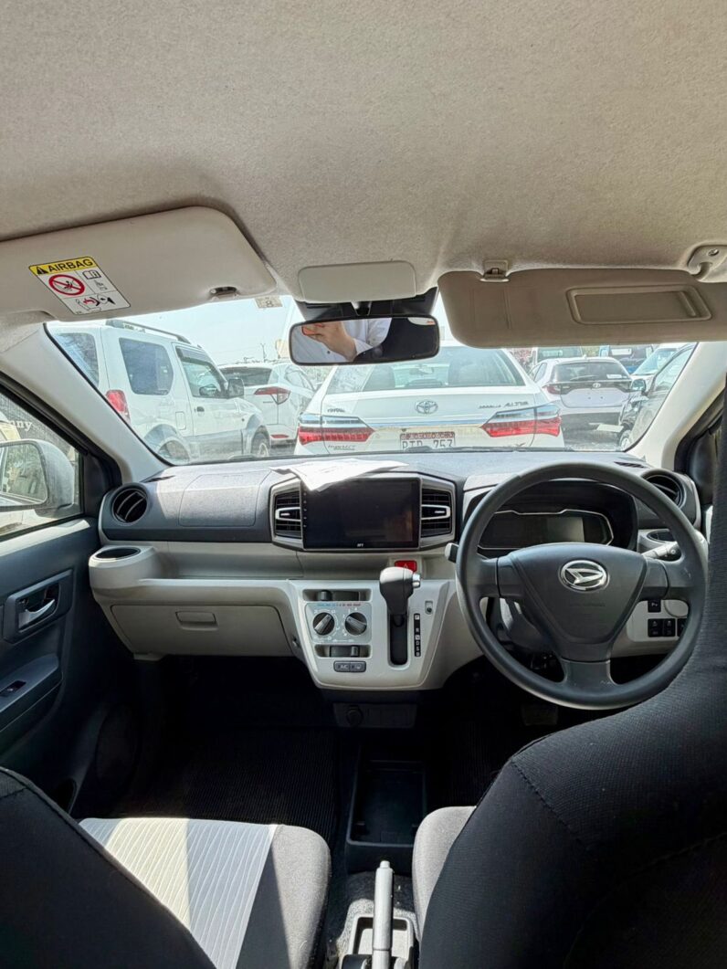 
								Used 2024 Daihatsu mira full									