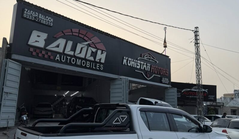 
								Used 2020 Toyota Hilux full									