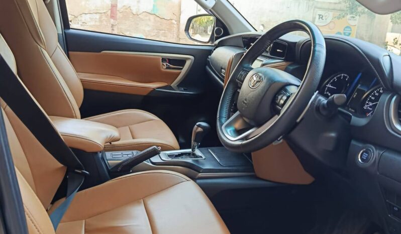 
								Used 2021 Toyota Fortuner full									