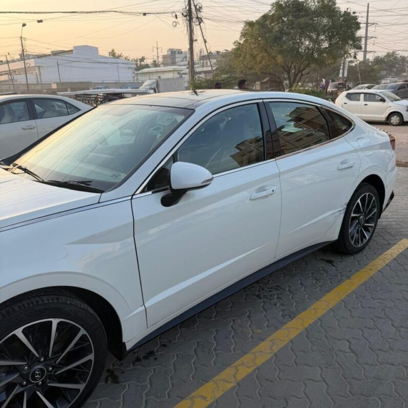 
								Used 2023 Hyundai Sonata full									