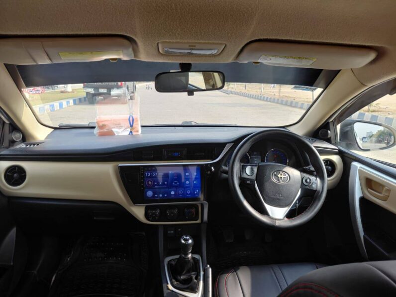 
								Used 2021 Toyota Corolla full									