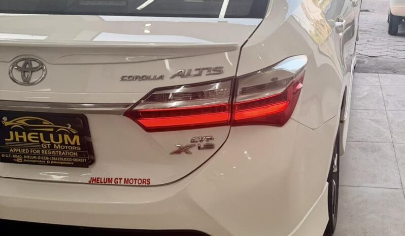 
								Used 2018 Toyota Corolla full									