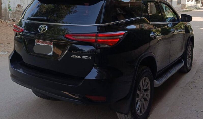 
								Used 2021 Toyota Fortuner full									