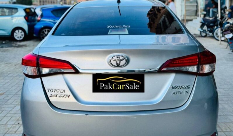 
								Used 2021 Toyota Yaris full									