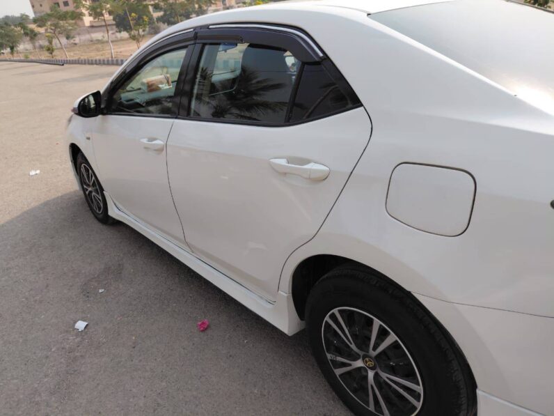 
								Used 2021 Toyota Corolla full									