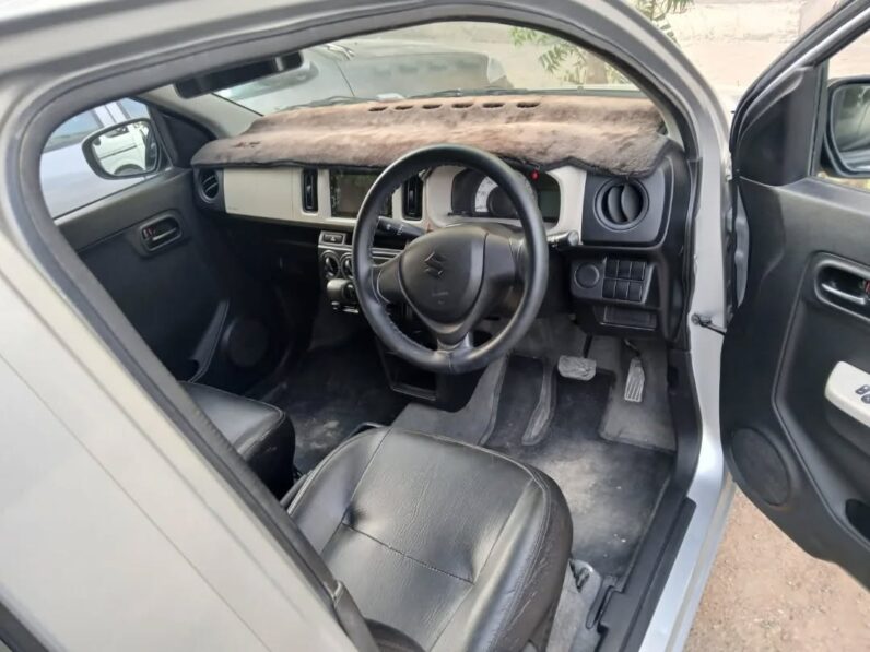 
								Used 2022 Suzuki Alto full									
