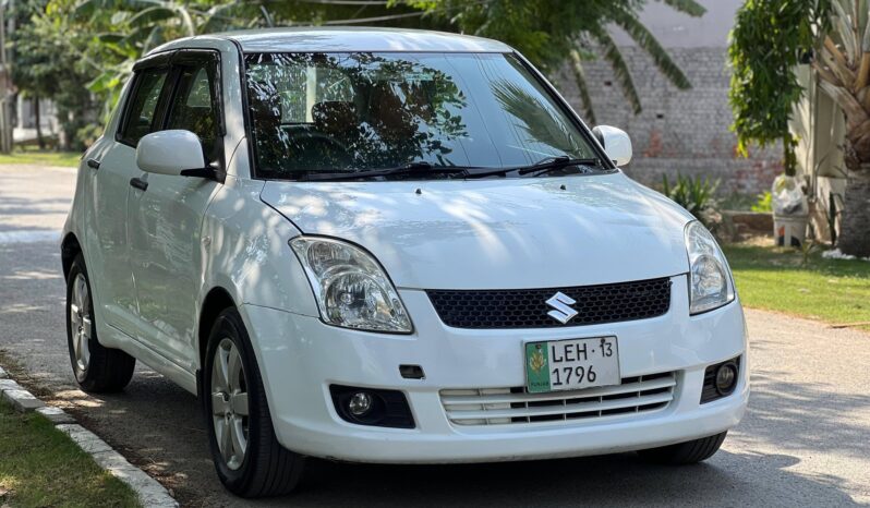 
								Used 2013 Suzuki Swift full									