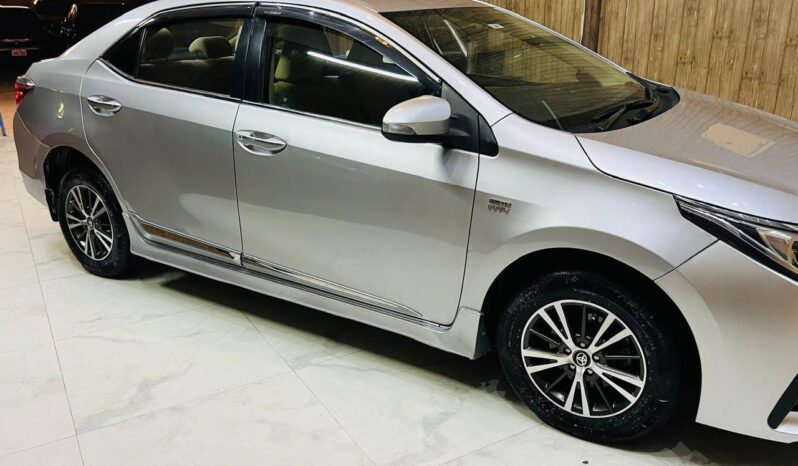 
								Used 2020 Toyota Corolla full									