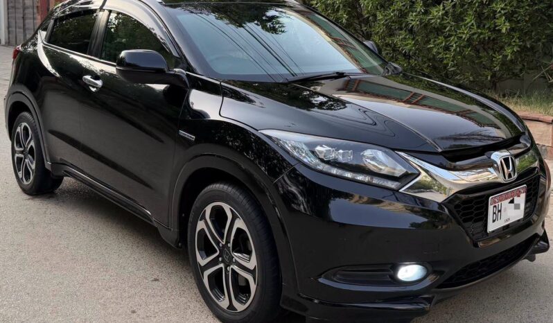 
								Used 2015 Honda vezel full									
