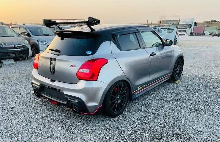 
								New 2021 Suzuki Swift full									