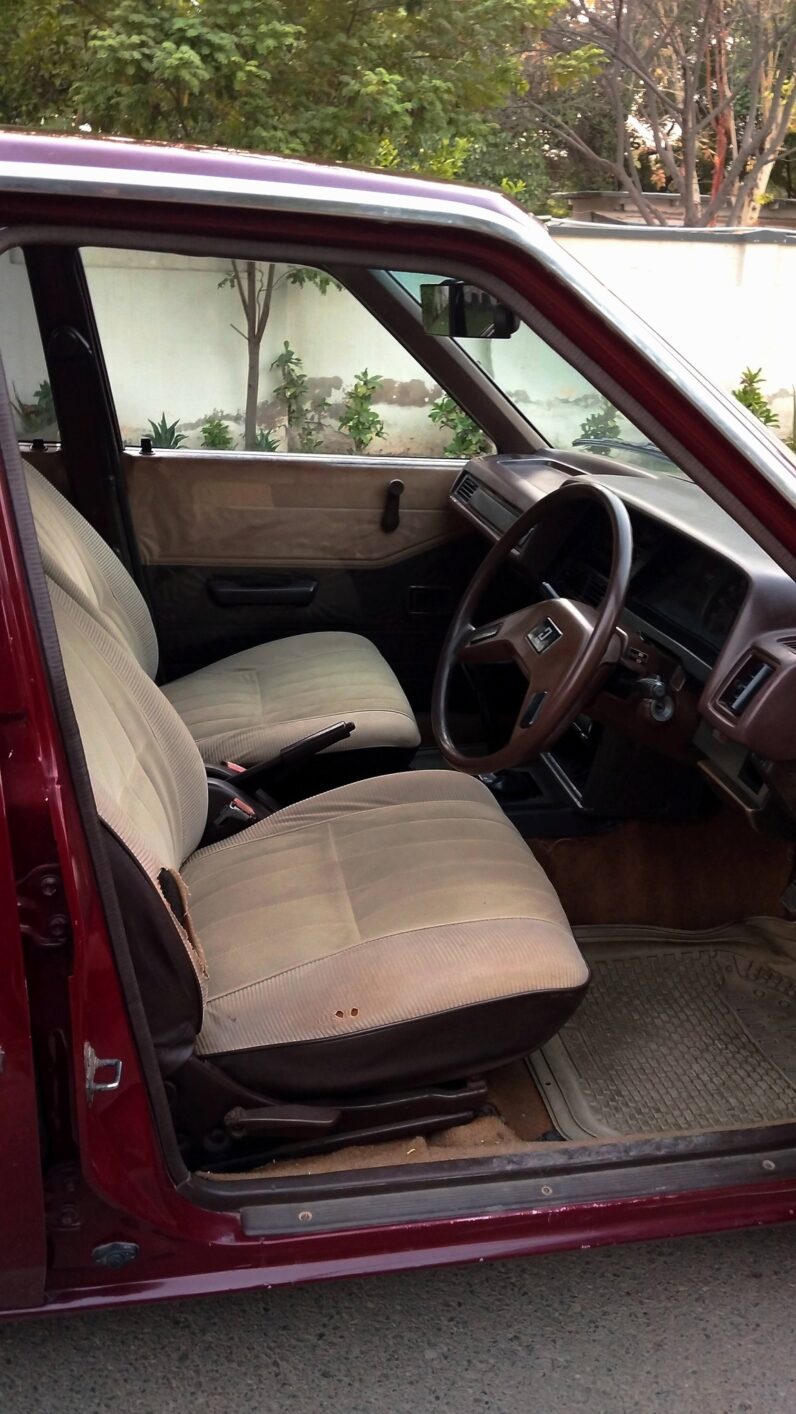 
								Used 1982 Toyota Corolla full									