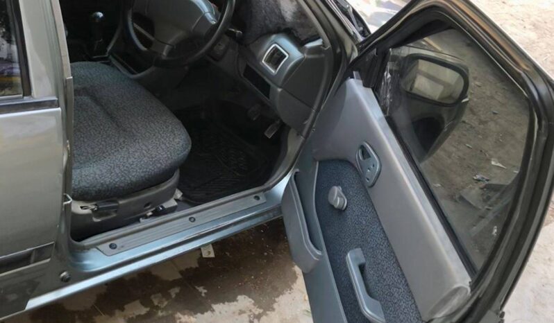 
								Used 2005 Suzuki Cultus full									