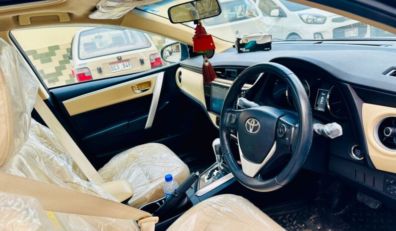 
								Used 2018 Toyota Corolla full									