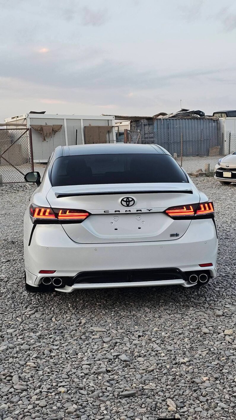 
								Used 2019 Toyota Camry full									