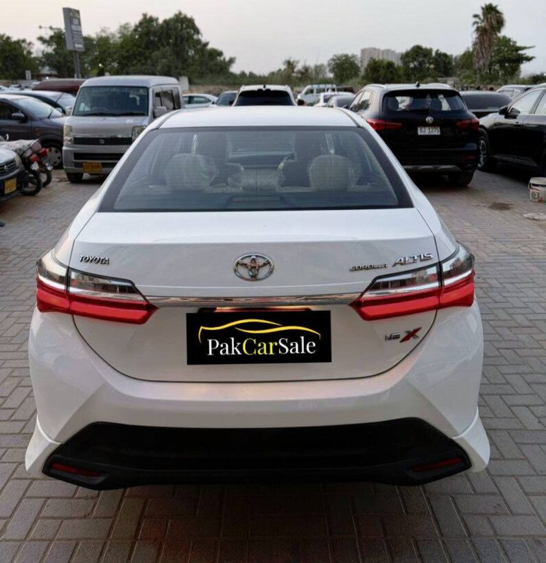 
								Used 2024 Toyota Corolla full									