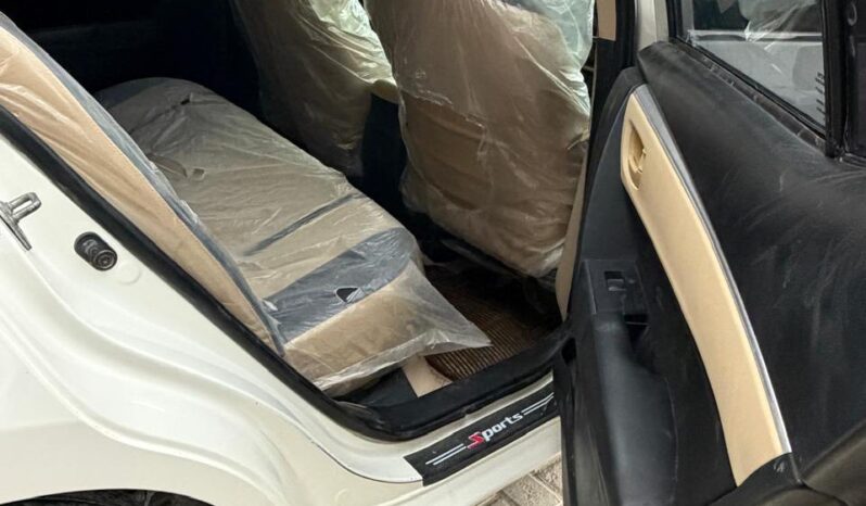 
								Used 2018 Toyota Corolla full									
