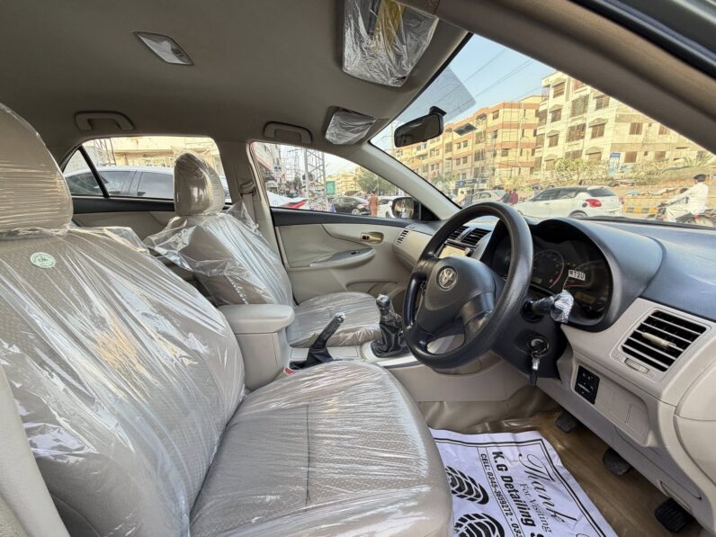 
								Used 2011 Toyota Corolla full									