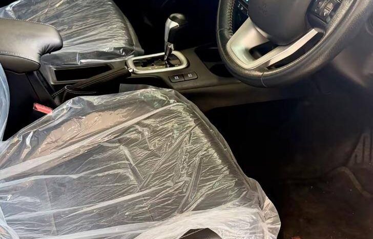 
								New 2022 Toyota Hilux full									