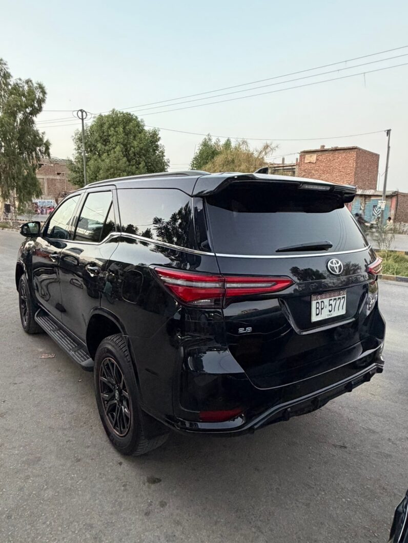 
								Used 2024 Toyota Fortuner full									