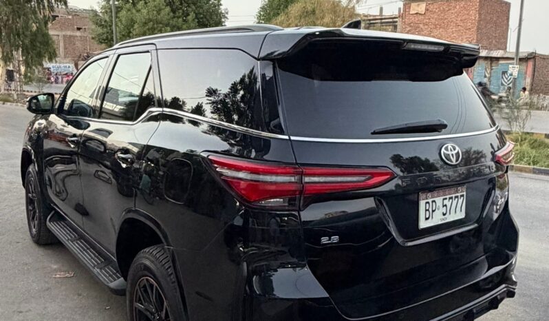 
								Used 2024 Toyota Fortuner full									