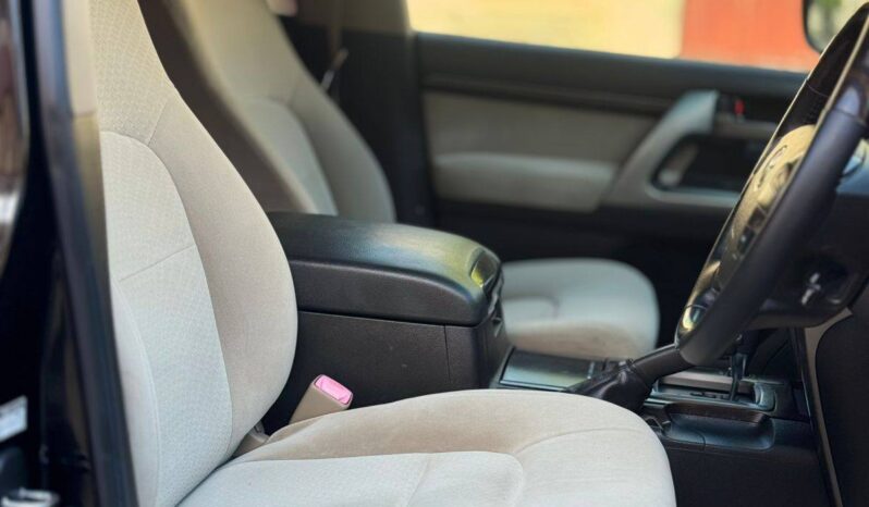 
								Used 2014 Toyota Land Cruiser full									