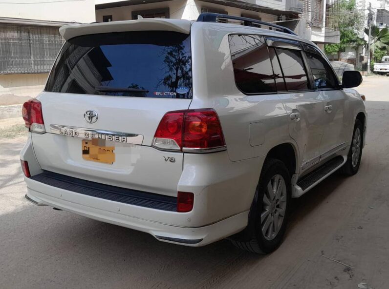 
								Used 2013 Toyota Land Cruiser full									