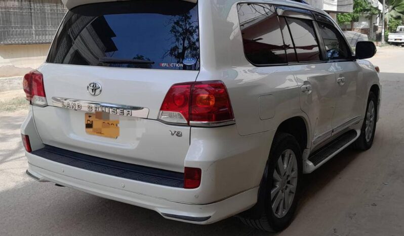 
								Used 2013 Toyota Land Cruiser full									