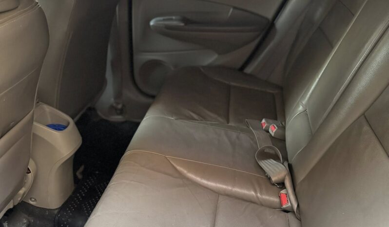 
								Used 2013 Honda City full									