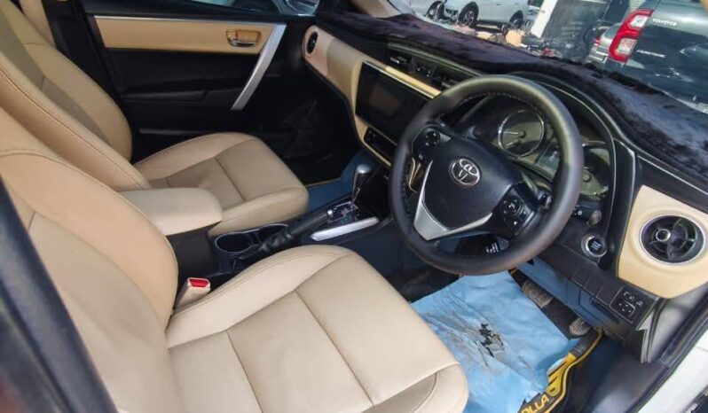 
								Used 2018 Toyota Corolla full									