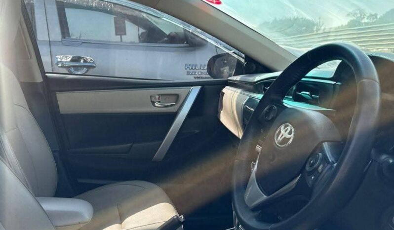 
								New 2017 Toyota Corolla full									