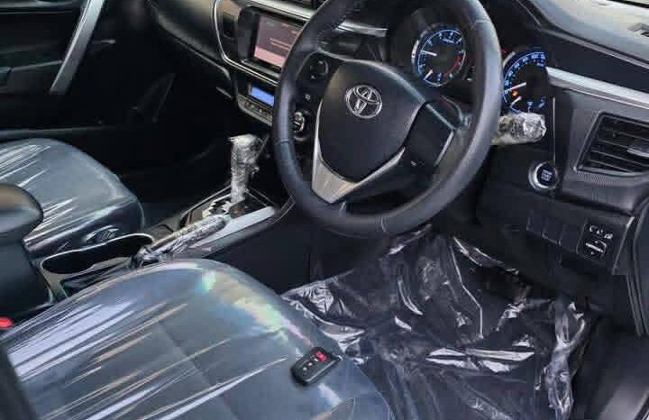 
								Used 2021 Toyota Corolla full									