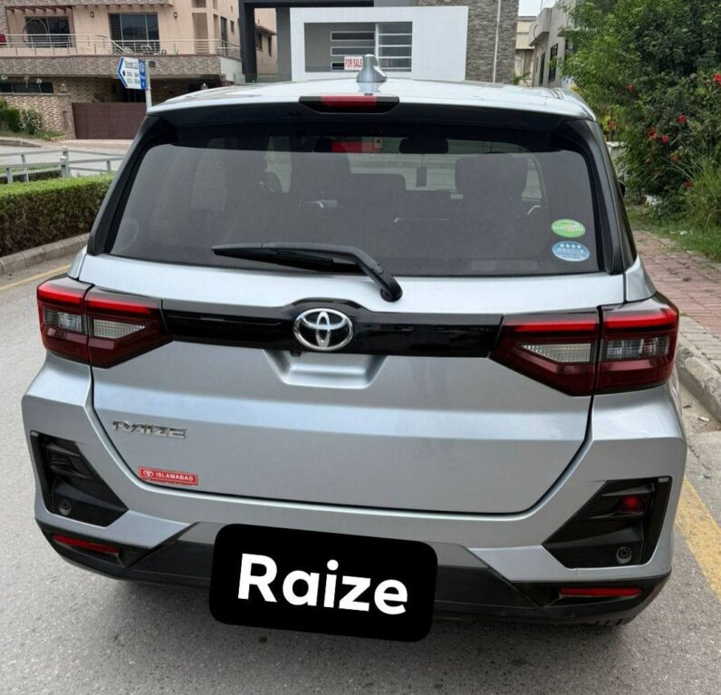 
								Used 2019 Toyota Raize z full									