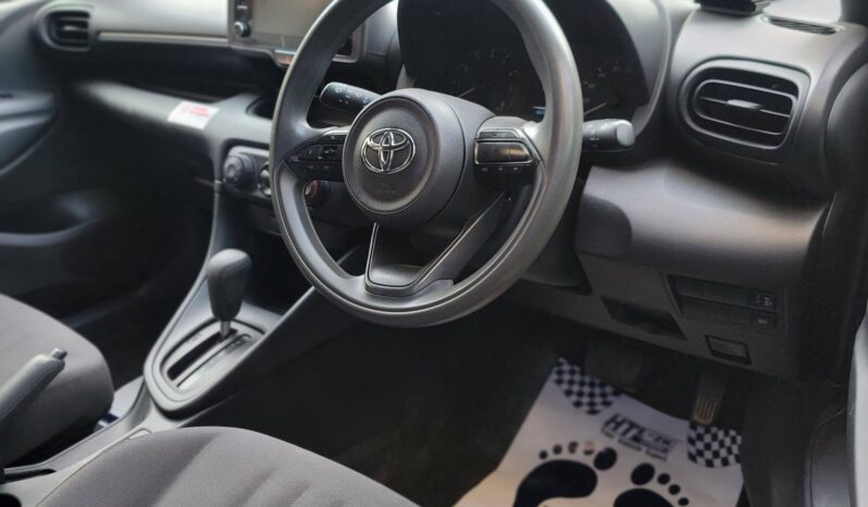 
								Used 2026 Toyota Yaris full									