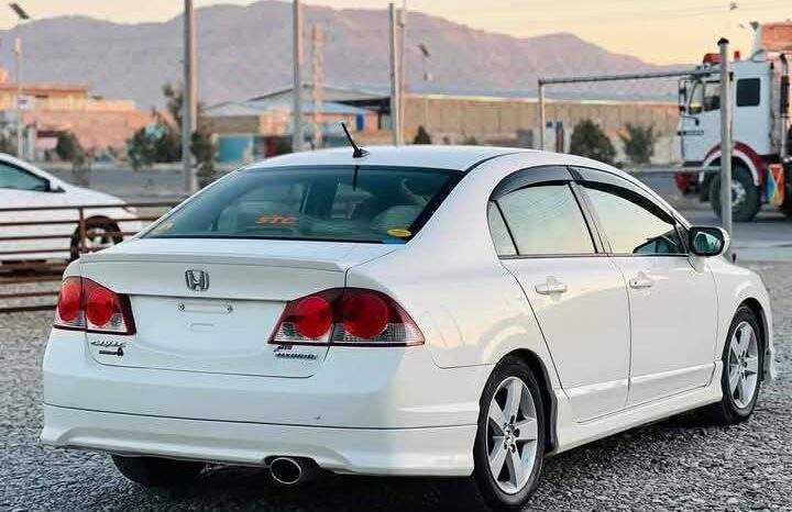 
								New 2011 Honda Civic full									