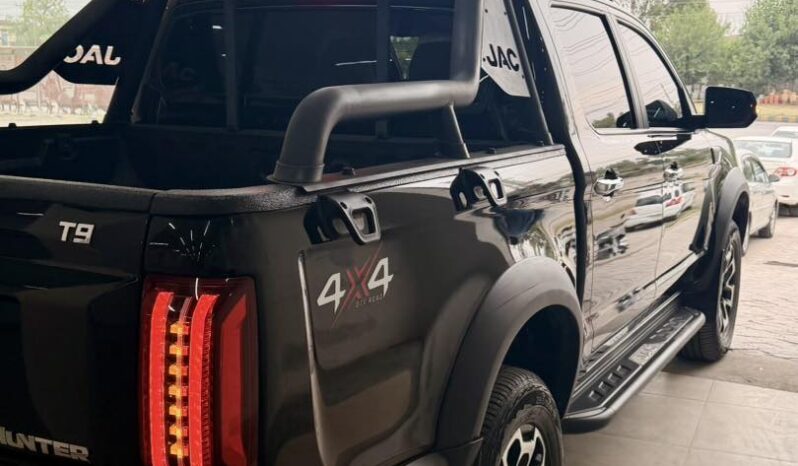 
								Used 2025 Jac hunter full									