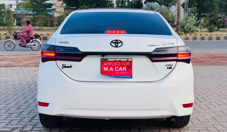 
								Used 2018 Toyota Corolla full									